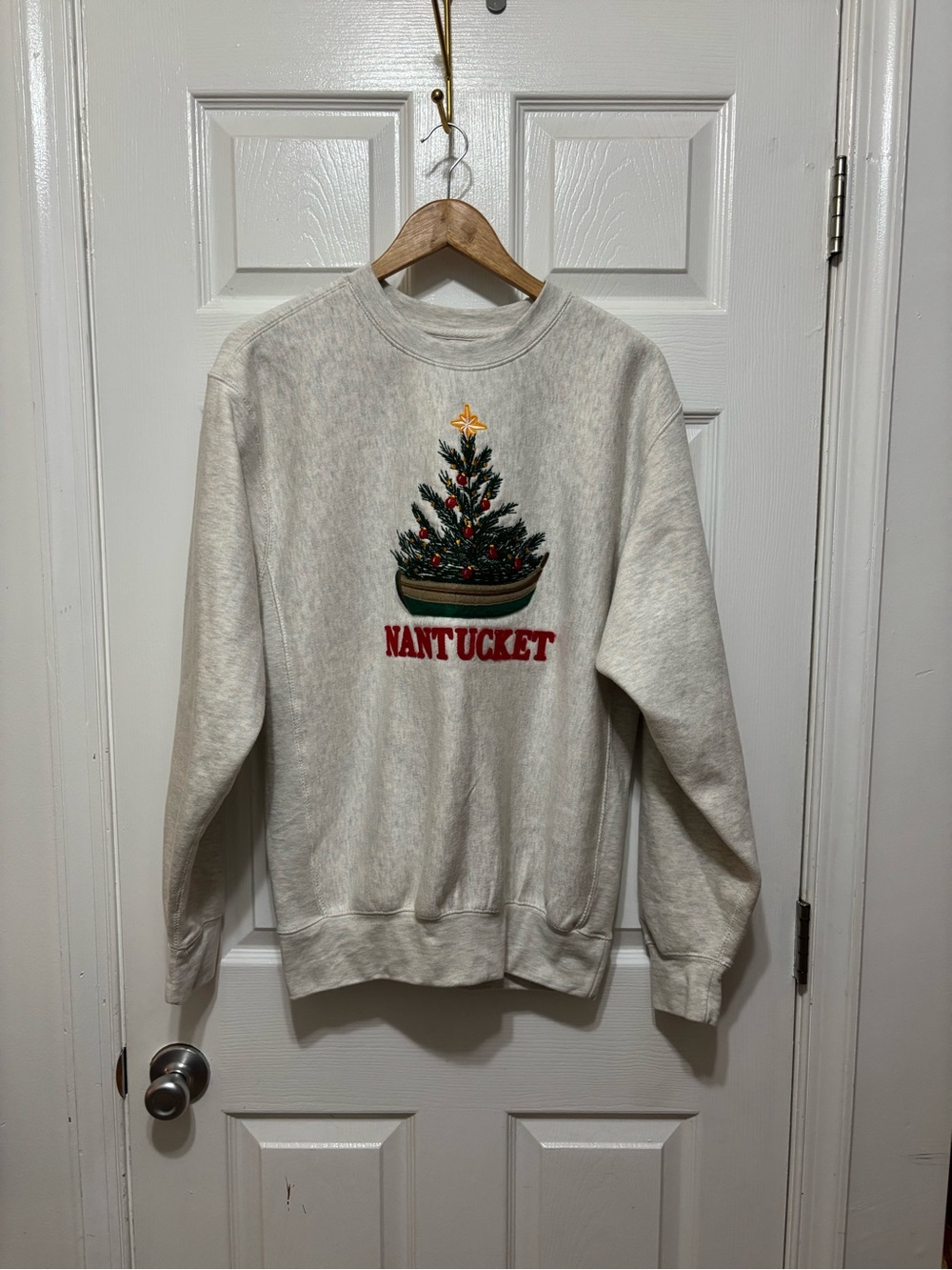 Nantucket Gray Crewneck Sweatshirt with Holiday Tree Embroidery men’s small